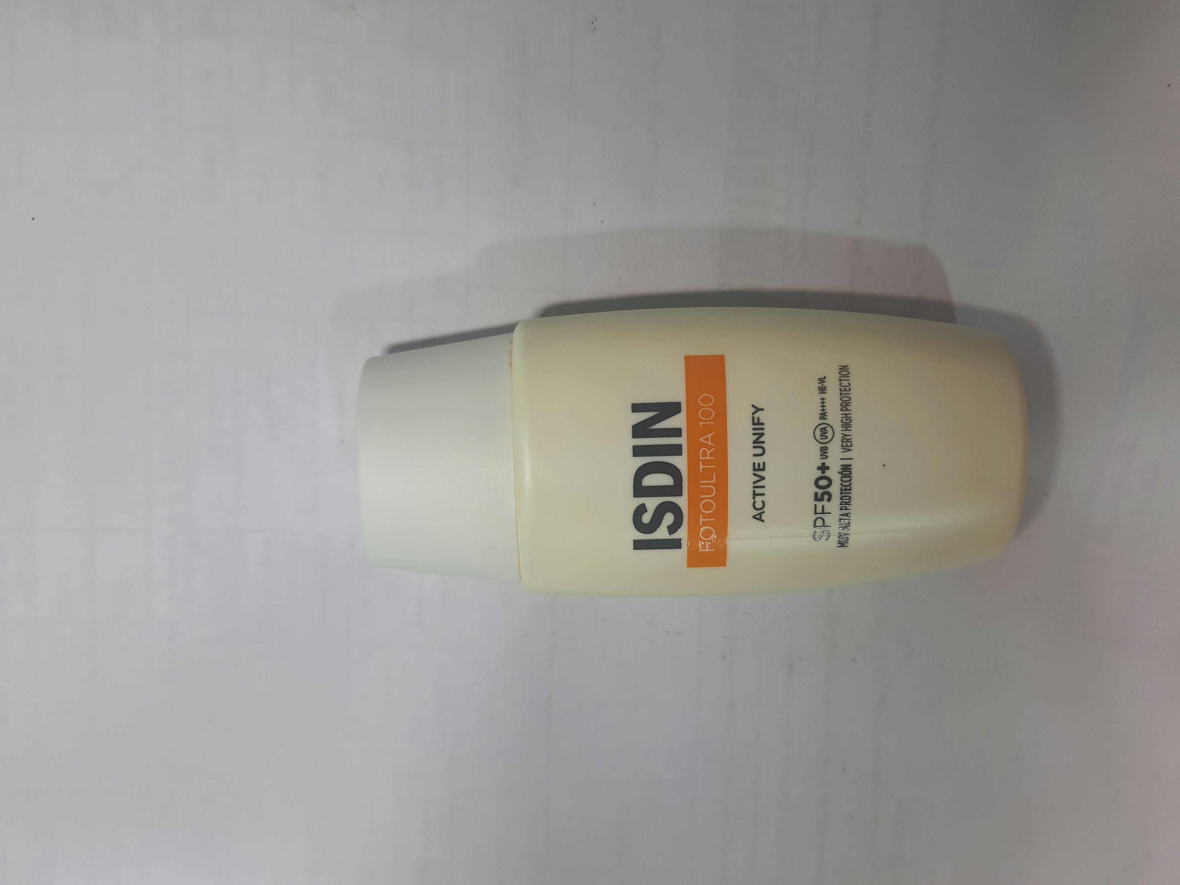 ایزیدین ضد آفتاب