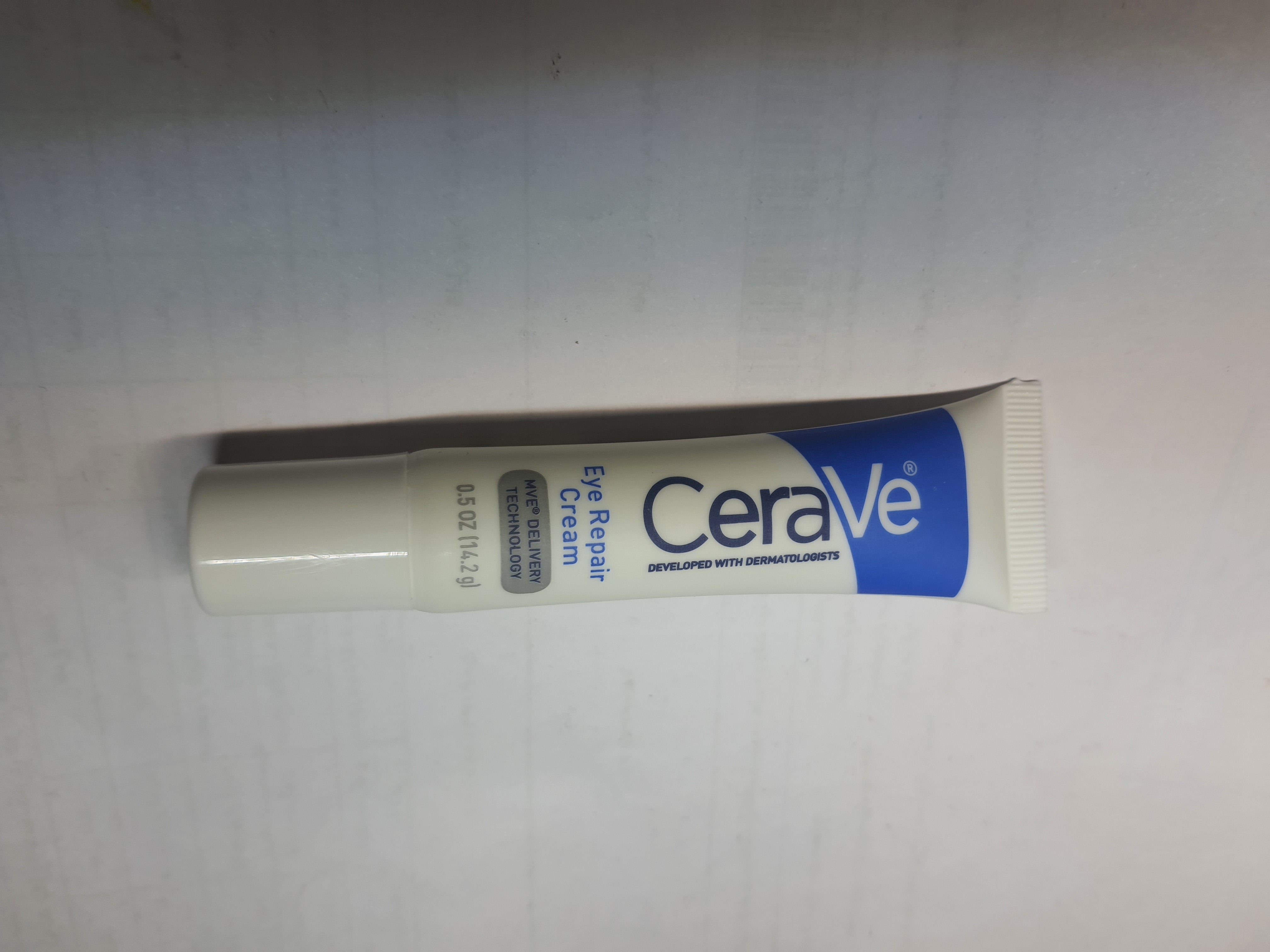 کرم دور چشم سراوی ای ریپیر کرم